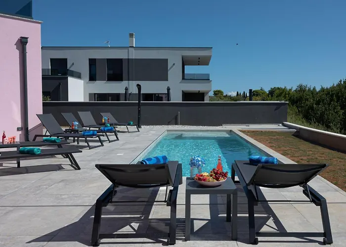 Relaxing Giardin * Premantura