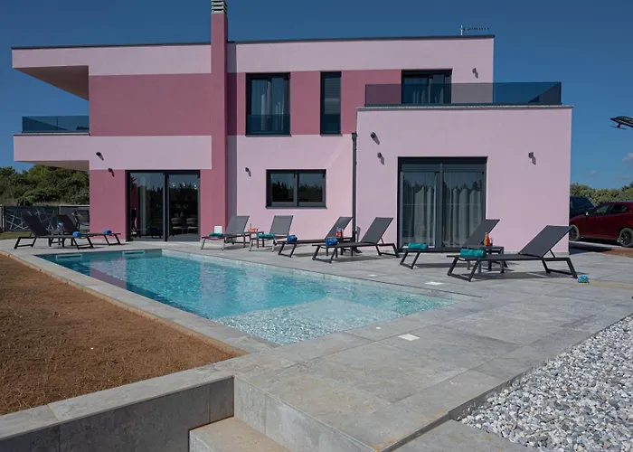Relaxing Giardin Villa Premantura
