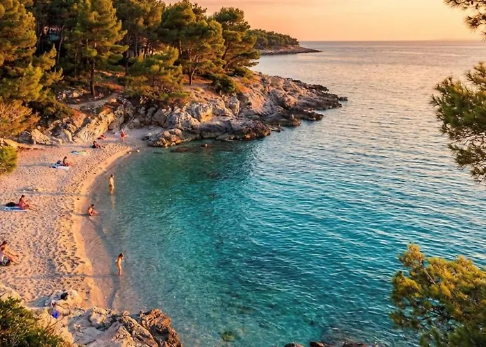 Relaxing Giardin Villa *